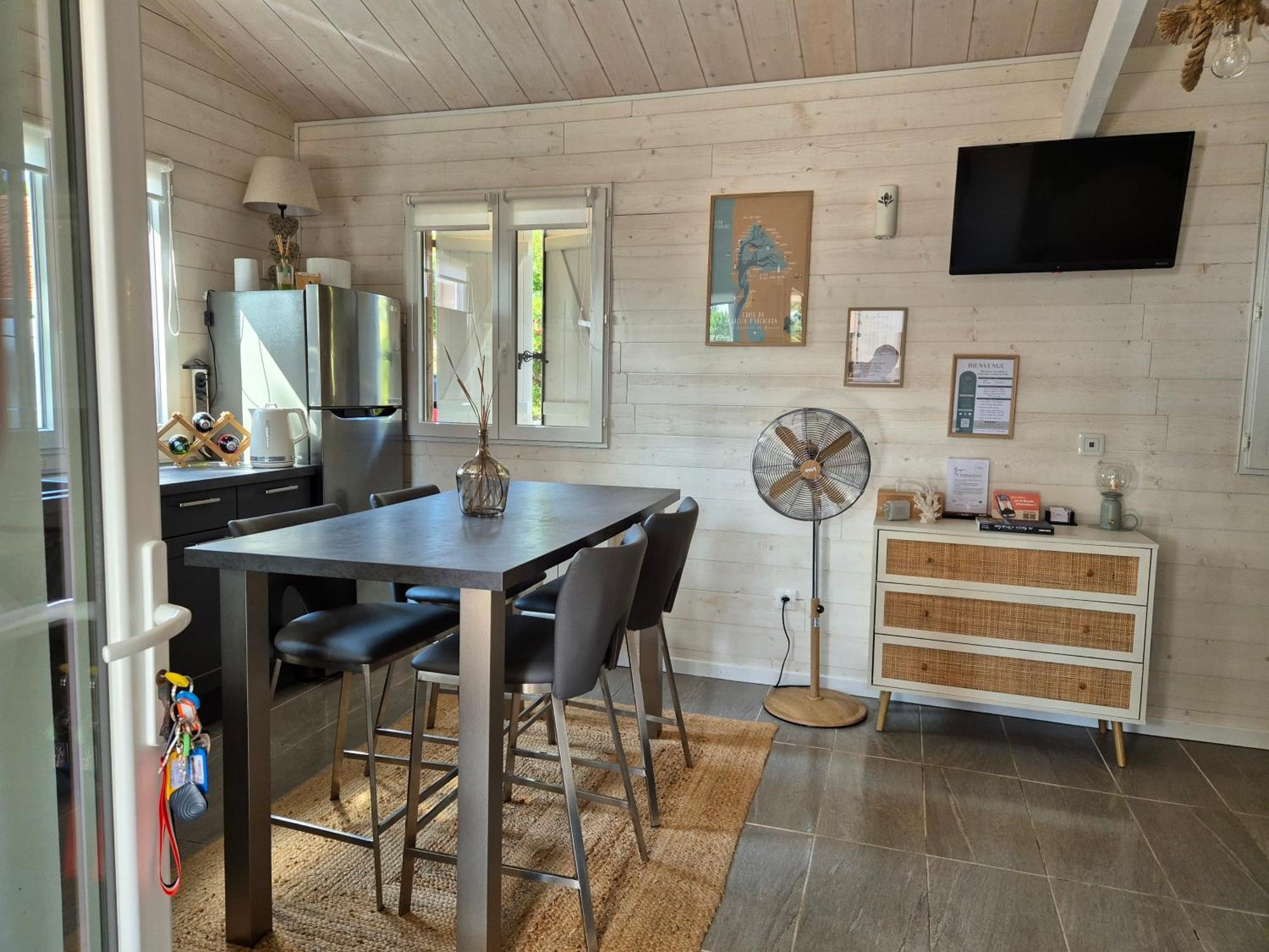 La Cabane De L'Estran Au Bord De Mer Лантон Екстериор снимка
